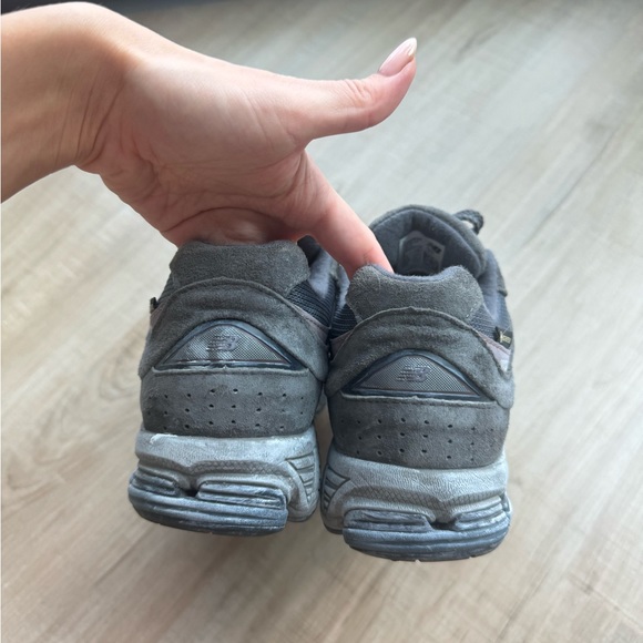 New Balance 2002R Gore-Tex Magnet Mood Indigo - Picture 4 of 8